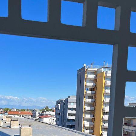 Ca' Vittoria Apartment Lignano Sabbiadoro Luaran gambar