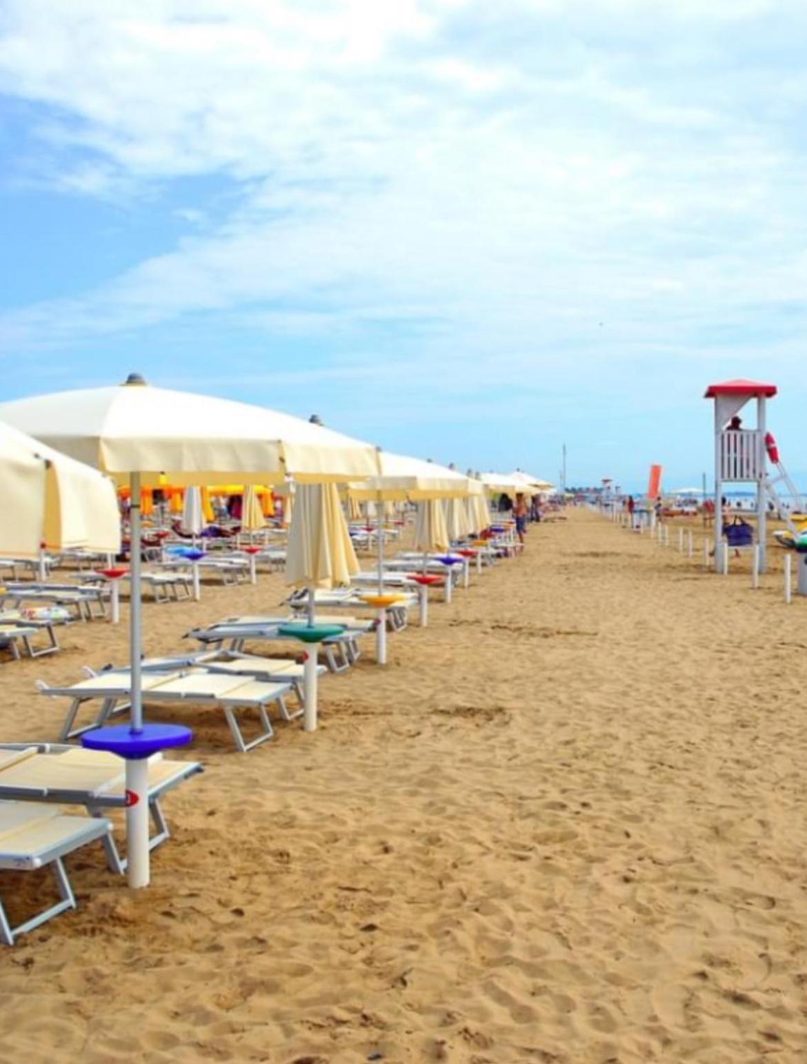 Ca' Vittoria Apartment Lignano Sabbiadoro Luaran gambar